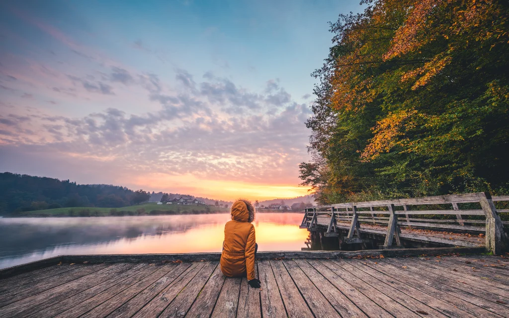 Mindful Living 7 Reasons and 5 Simple Ways to Improve Your Life.